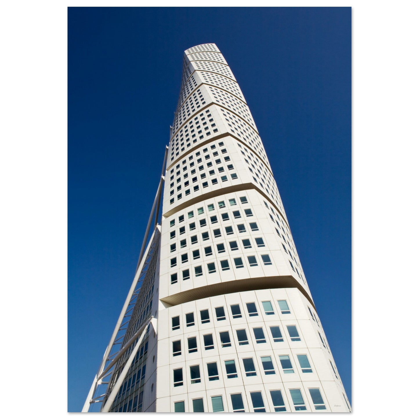 56726262-f241-435e-a392-5b97ecff59d4