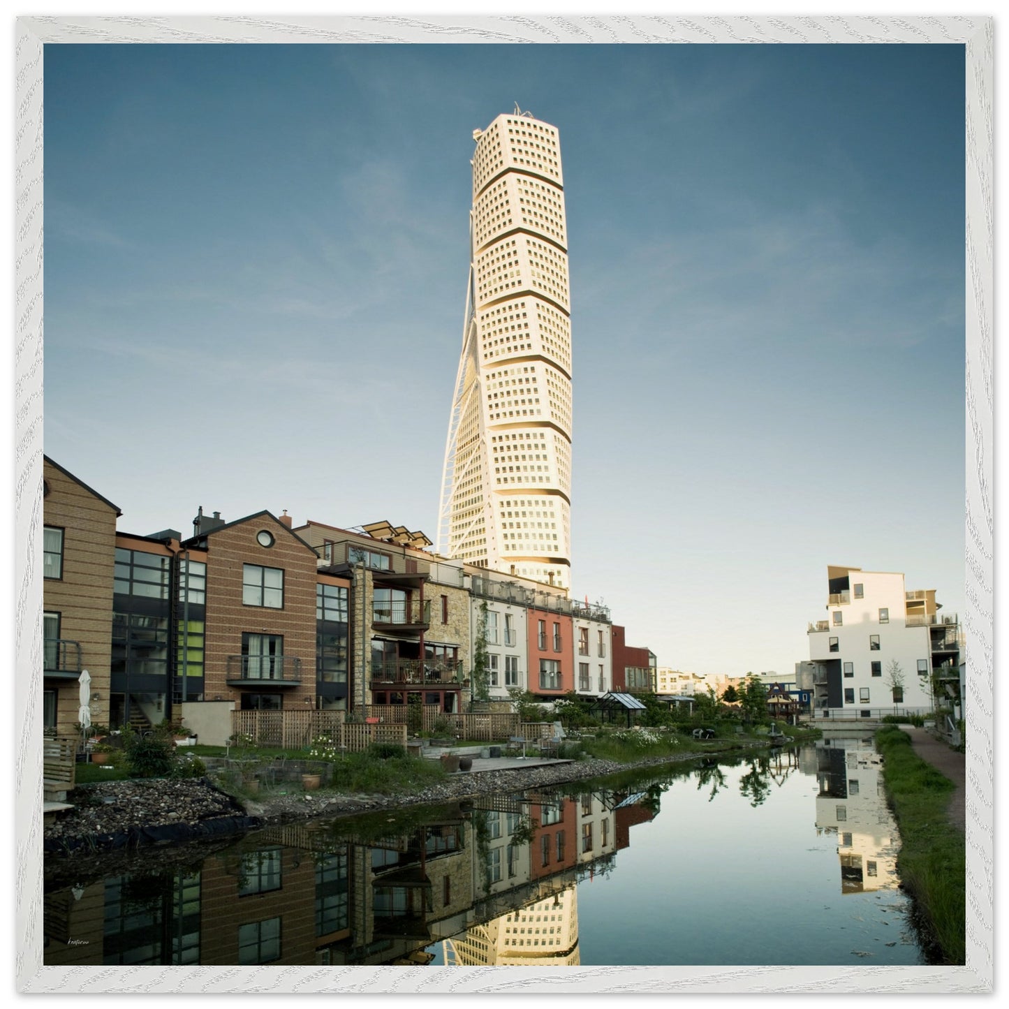 bf688b3b-dc64-404a-ba32-c0f43b6a92f2