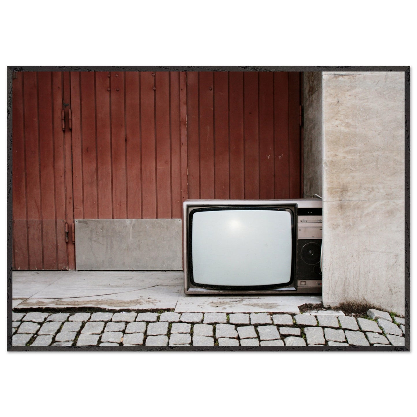 c9bbf91f-b1b6-4f3d-b04e-9f94996573ec