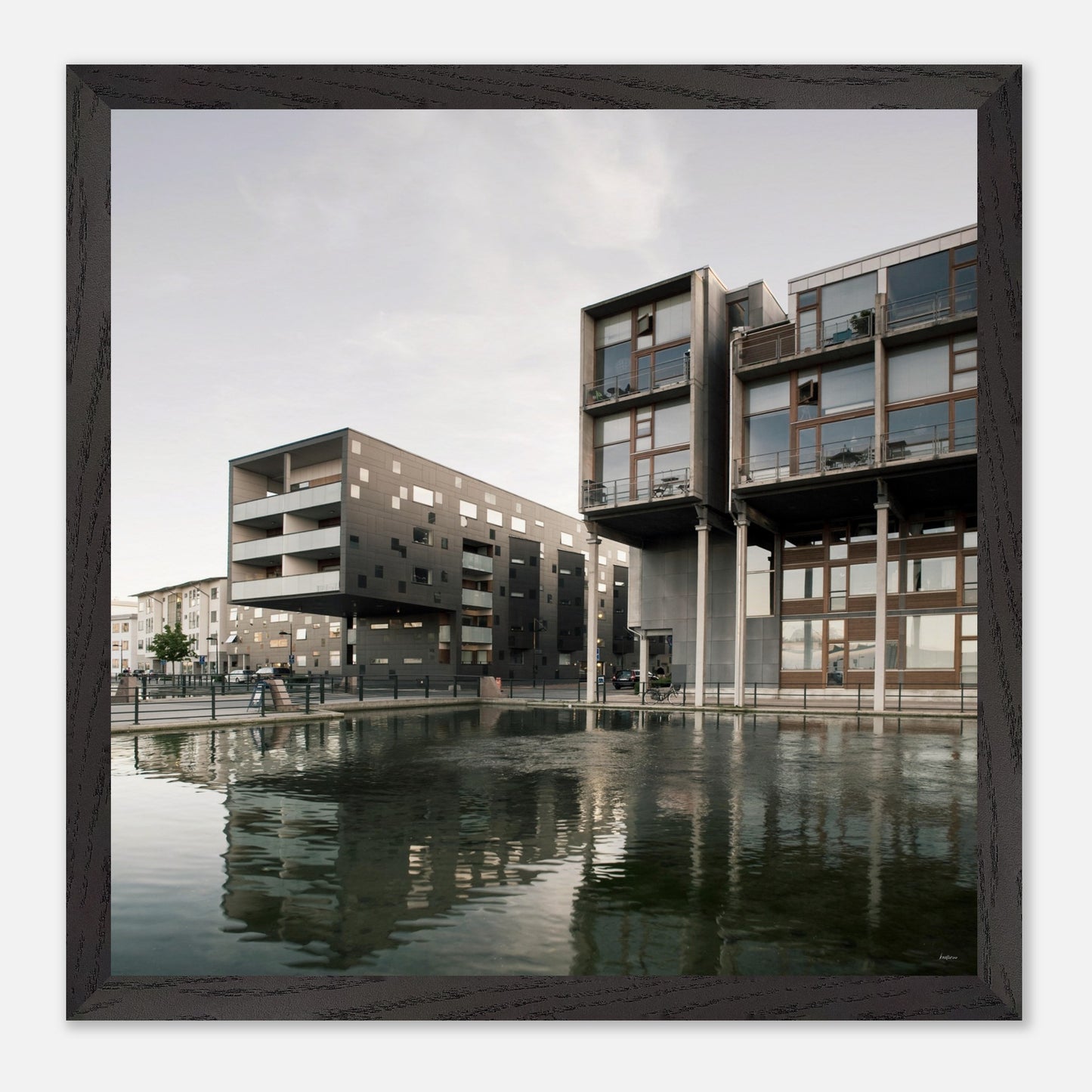 e5956062-693b-4c8c-94ce-dc8e0d4bf1c1